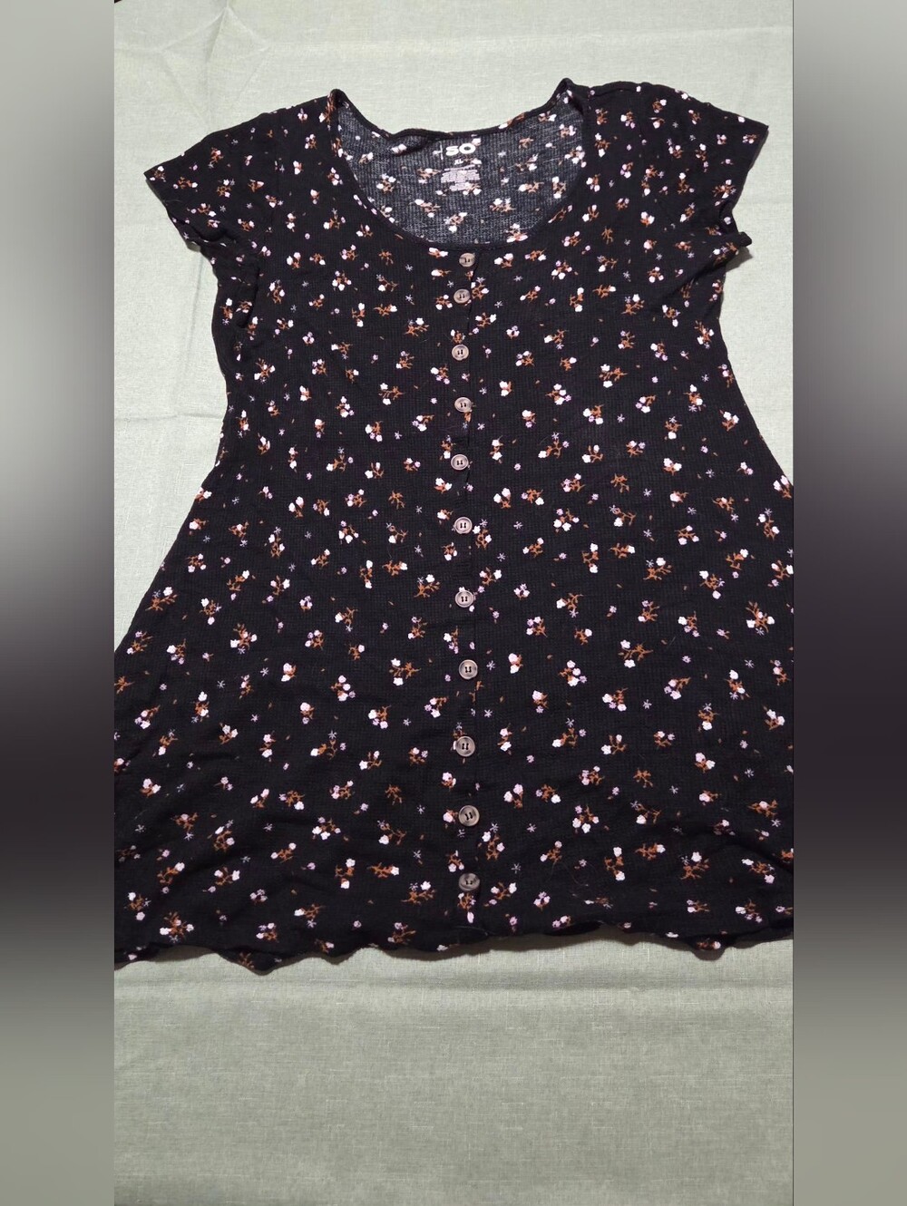 Women’s Black Floral Button-Front Dress